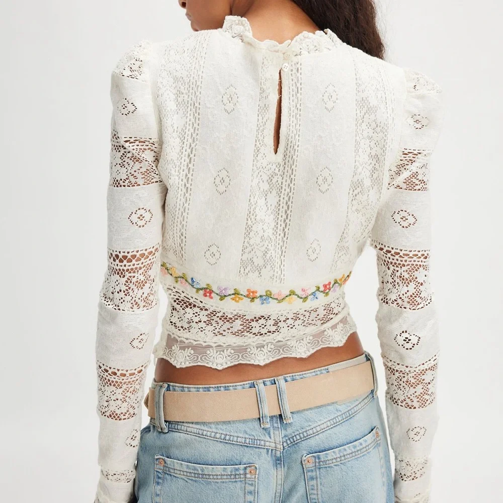 NWOT Free People Garden Grace Embroidered Top- Ivory Combo - Picture 2 of 8